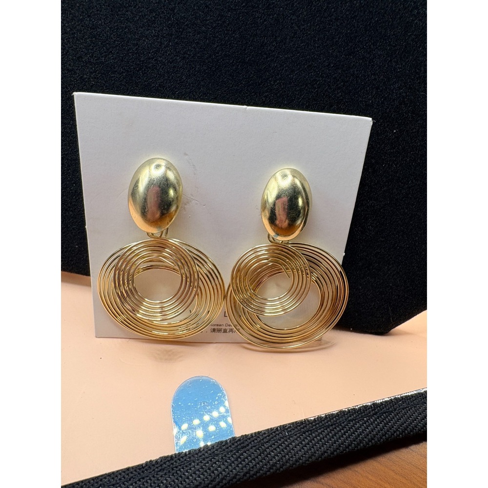 Beautiful Gold Circular Stud Earrings - Costume Jewelry